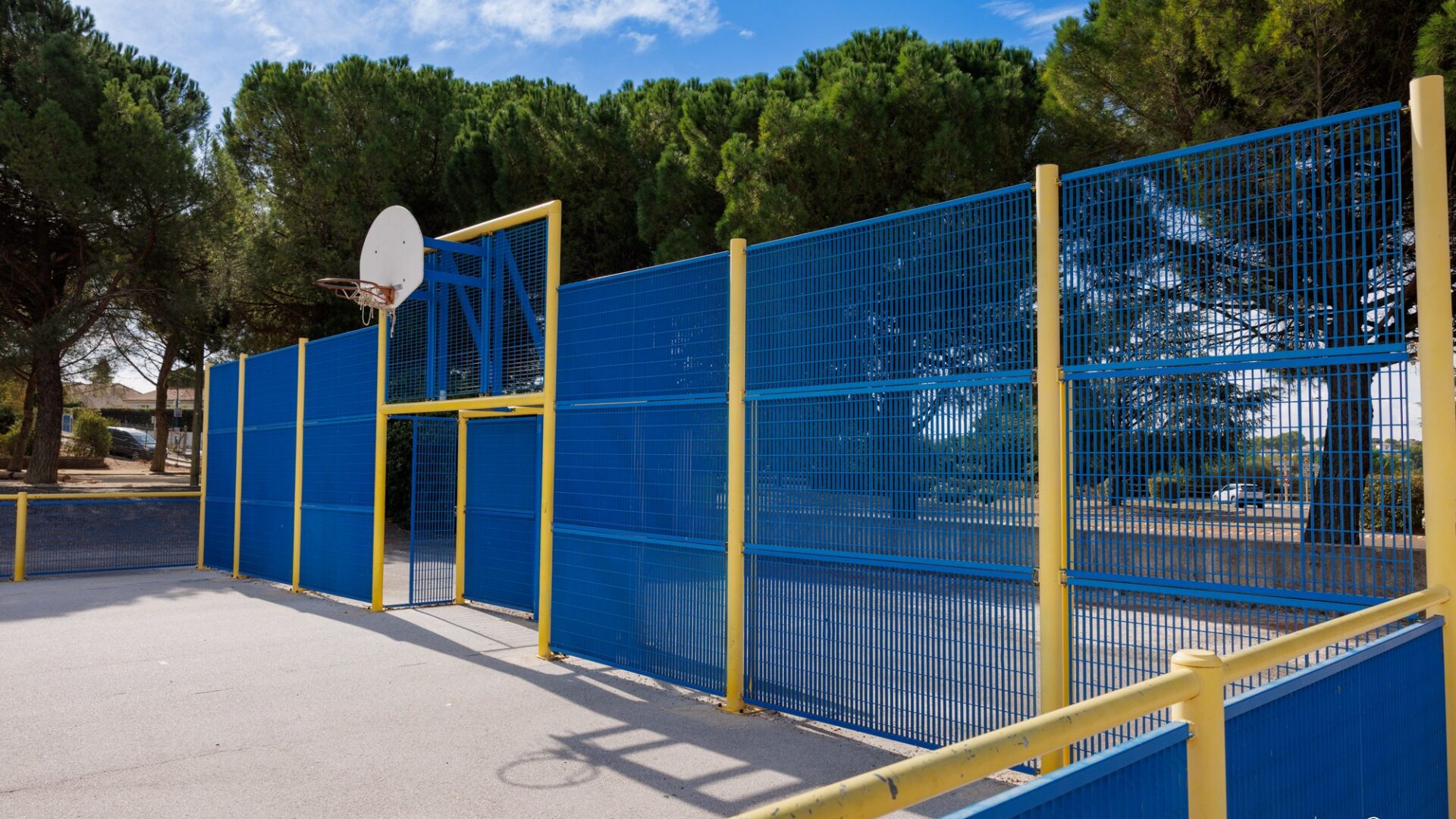 City-stade, terrain de basket à Poulx