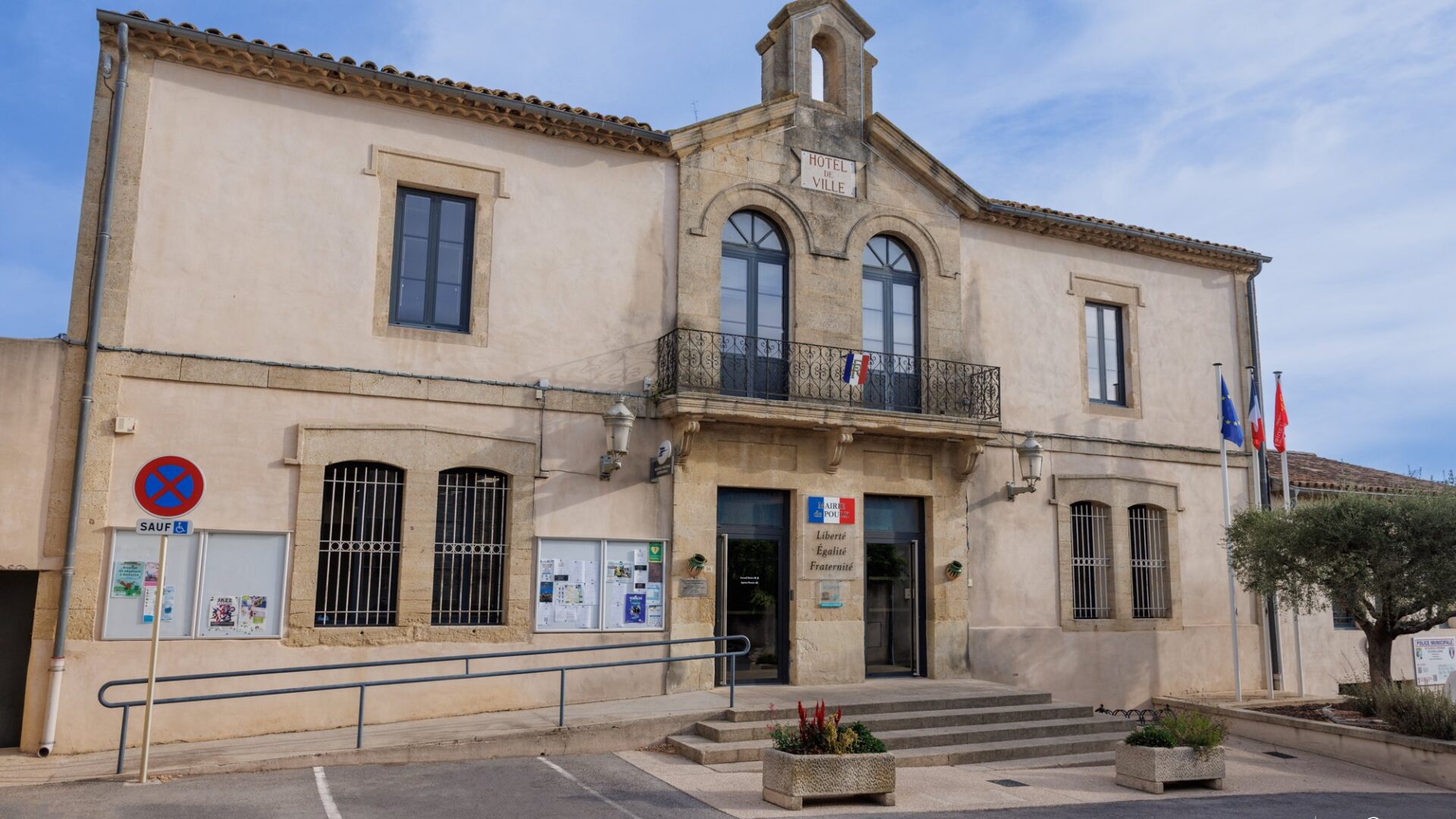Mairie de Poulx à Poulx