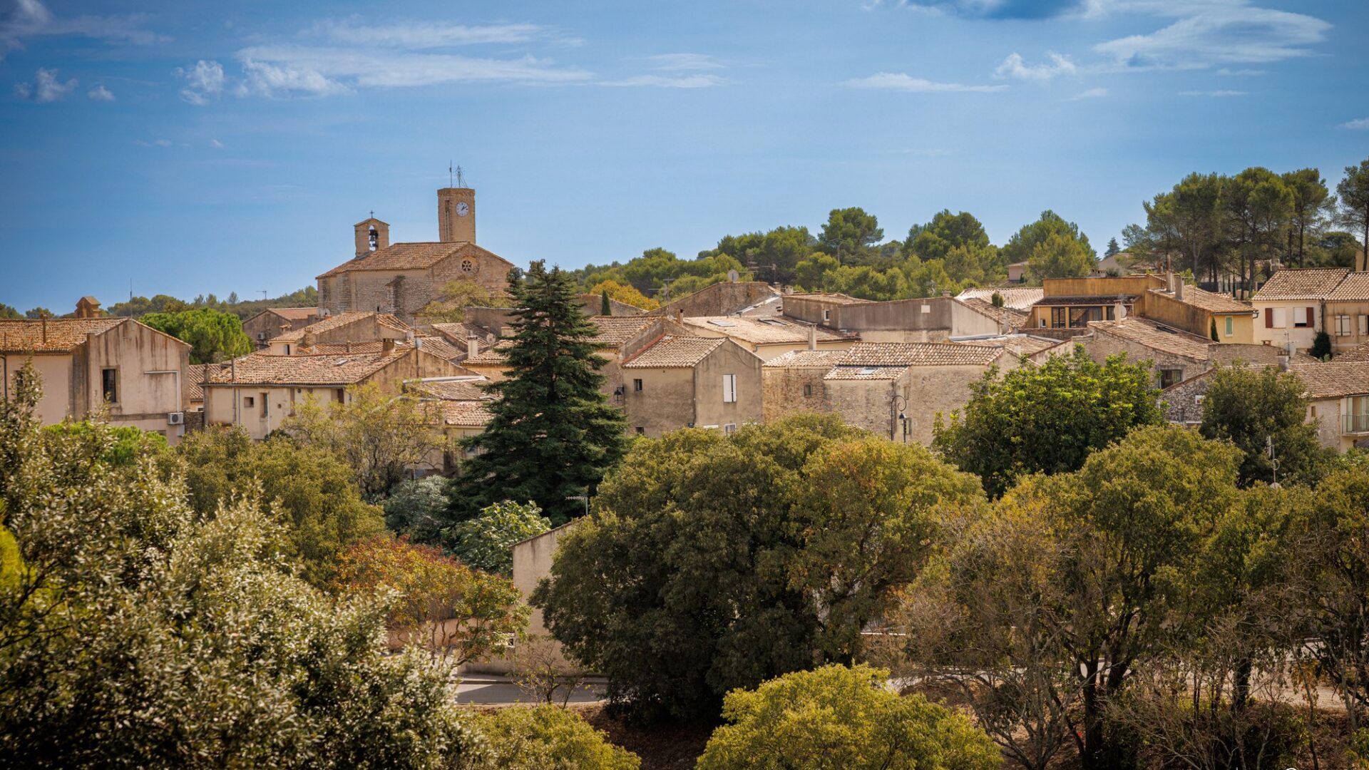 Le village à Poulx